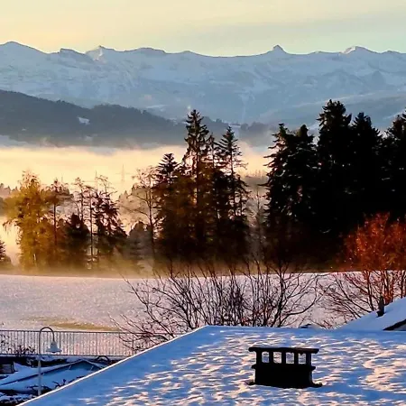 Allgaeu-harmonie - Pool, Sauna, Bergblick, 2 Apartmán *